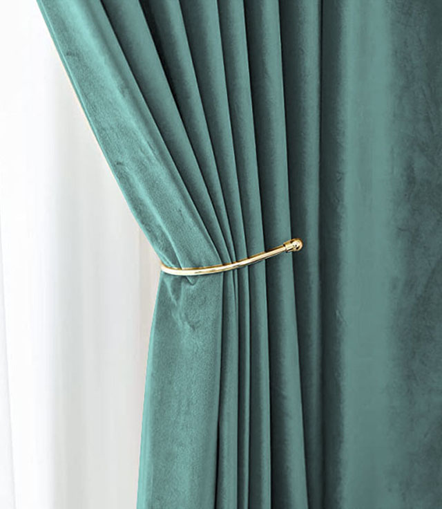 810draperie-romantica-venice-din-catifea-simpla-hazel-green-rejansa-clasica-model-uni-cod-810-decorelle-secundara.jpg